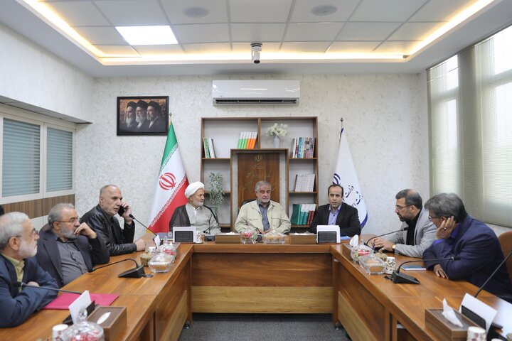 بازدید کمیسیون شوراها از سازمان ثبت احوال کشور