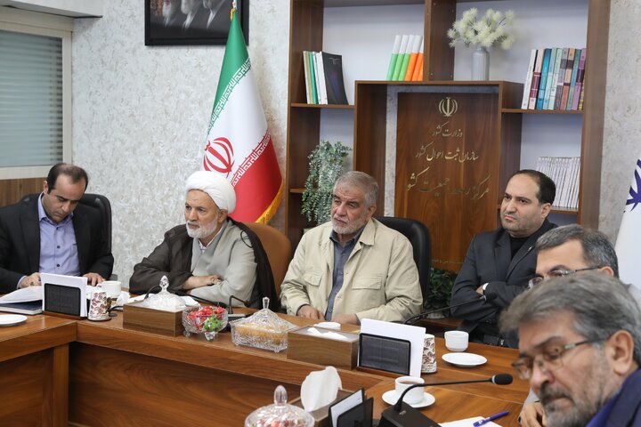 بازدید کمیسیون شوراها از سازمان ثبت احوال کشور