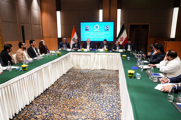 نشست هم‌اندیشی هیئت پارلمانی ایران با فعالان اقتصادی ایران و هند