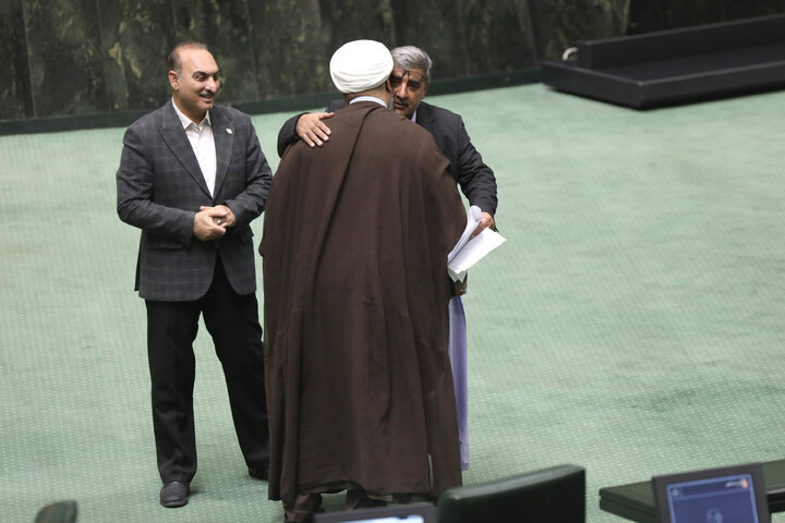 ناطقان میان دستور نشست علنی 5 آبان ماه مجلس