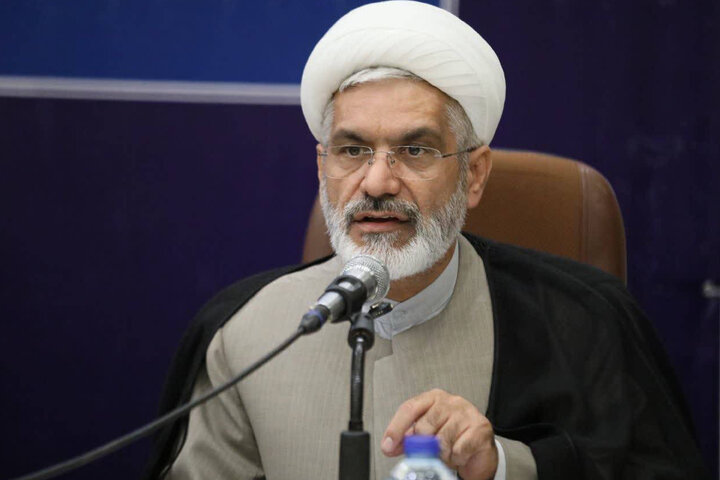 نشست کمیسیون فرهنگی مجلس با نخبگان و فعالان فرهنگی و اجتماعی استان همدان