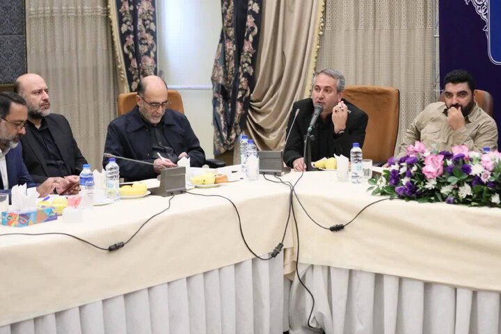 نشست کمیسیون فرهنگی مجلس با نخبگان و فعالان فرهنگی و اجتماعی استان همدان