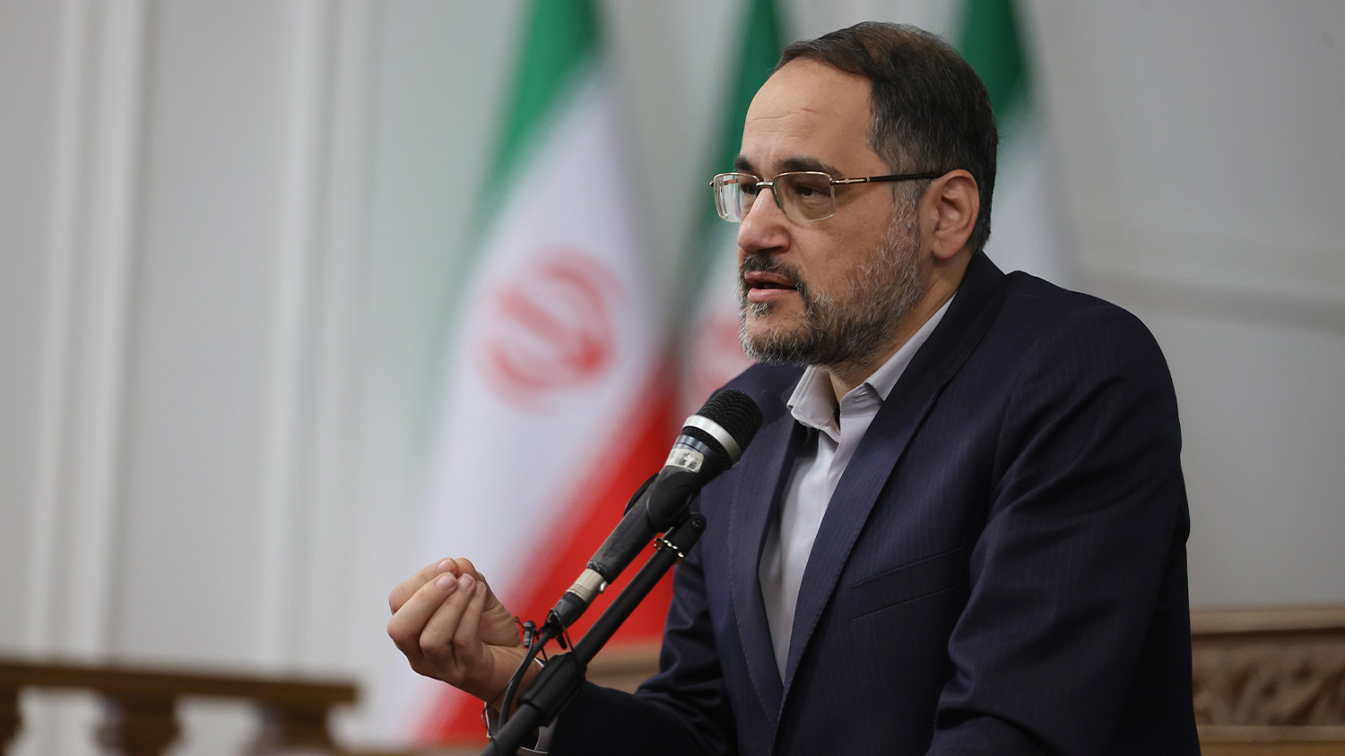 تضعیف نظام حکمرانی تضعیف توان ایستادگی ملی است/ ایران با هیاهو قوی نمیشود تضعیف نظام حکمرانی تضعیف توان ایستادگی ملی است/ ایران با هیاهو قوی نمیشود