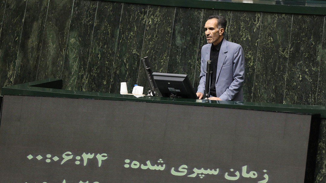 وزیر کار نسبت به پرداخت به موقع حق و حقوق کارگران اقدام عاجل داشته باشد