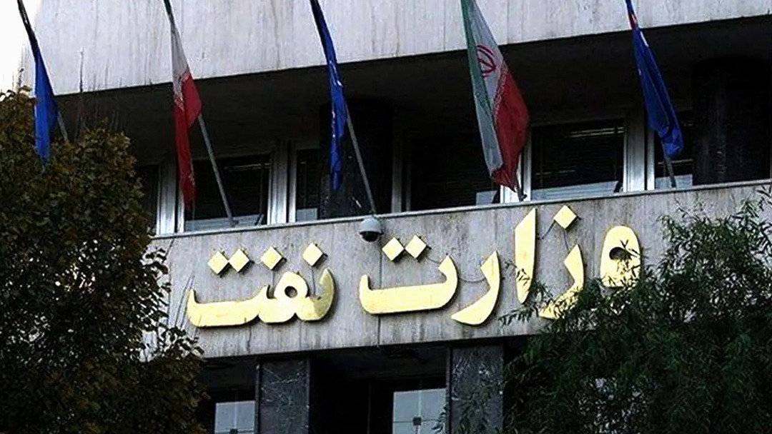 وزارت نفت مکلف به عقد قراردادهای مجزا با شرکت ملی نفت درخصوص میادین نفتی و گازی کشور شد
