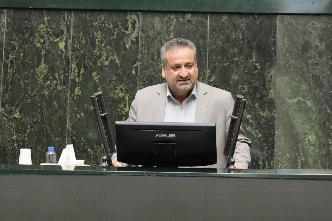 دولت با حفظ قیمت کالاهای اساسی،به داد طبقه متوسط و ضعیف جامعه برسد