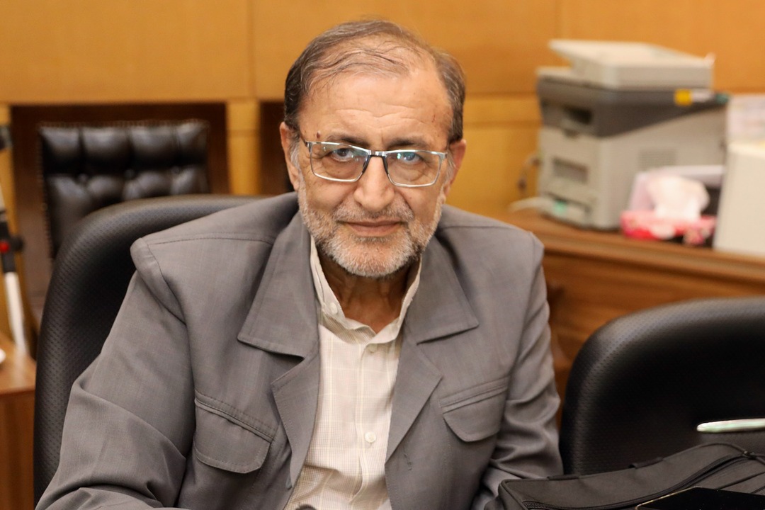 هیچ عقل سلیمی فیلترشدن فضای مجازی را نمی‌پذیرد/ فضای مجازی همانند فضای حقیقی باید قانونمند باشد
