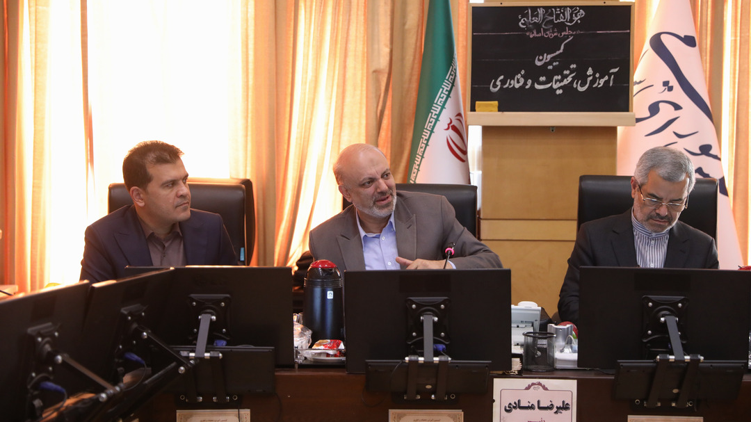 افزایش سن داوطلبان دانشگاه فرهنگیان در کمیته مربوطه بررسی می‌شود/ تصویب کلیات طرح تقویت نظام آموزش و پرورش در کمیسیون آمورش