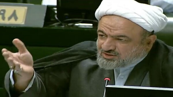 رسایی: طرح ها و سوالات نمایندگان باید به موقع در دستور کار قرار گیرد / حاجی‌بابایی: تمامی طرح‌ها و درخواست فوریت‌ها بررسی می‌شود