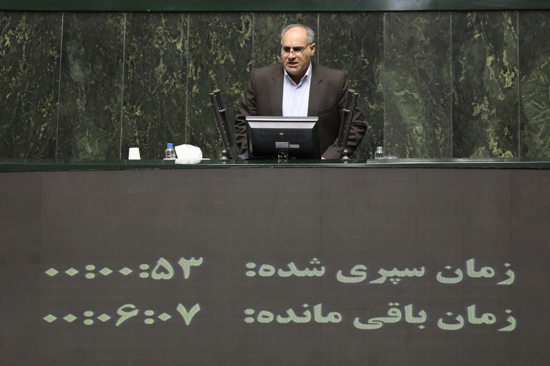 با عاملین استخدام‌های غیرقانونی و تبعیض‌آمیز در شهرداری اندیمشک برخورد شود