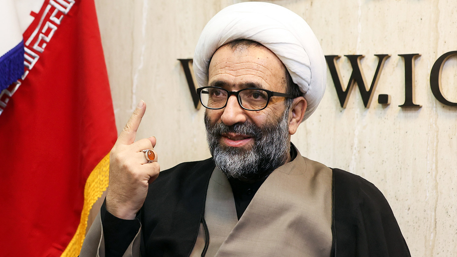 حمایت تمام قد مجلس و مردم از رزمندگان برای پاسخ سهمگین به صهیونیست‌ها