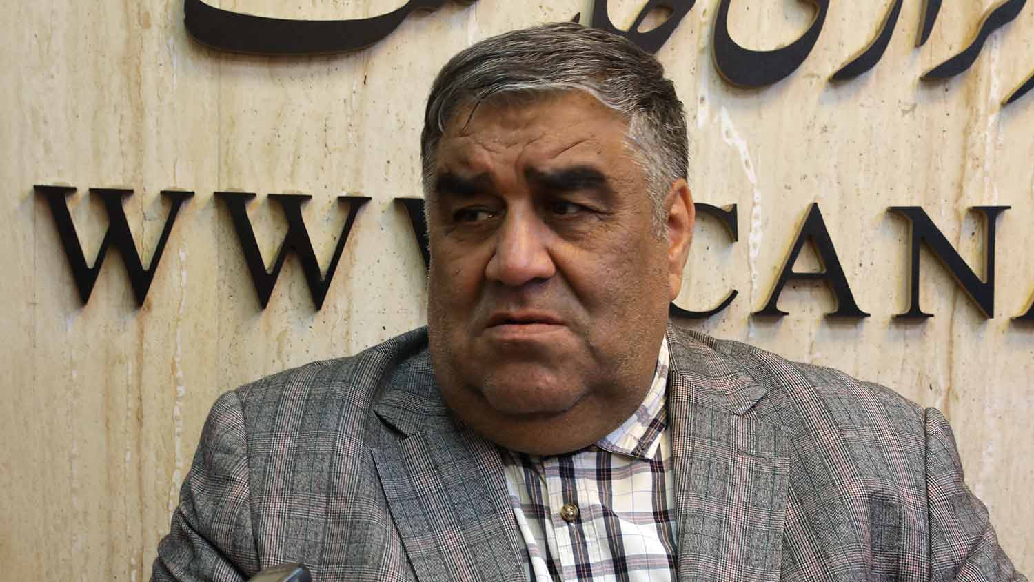 مجلس مخالف جدی بحث افزایش قیمت بنزین است