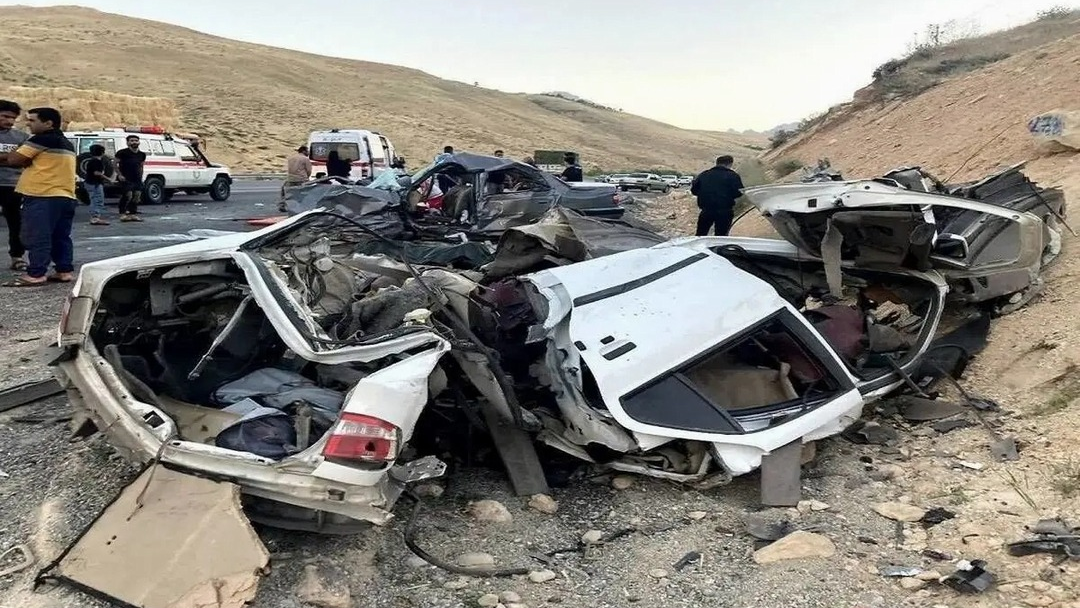 بررسی علل آمار بالای تصادفات جاده‌ای در کمیسیون عمران مجلس/ کیفیت پایین خودروها عامل مهم در افزایش تلفات انسانی است