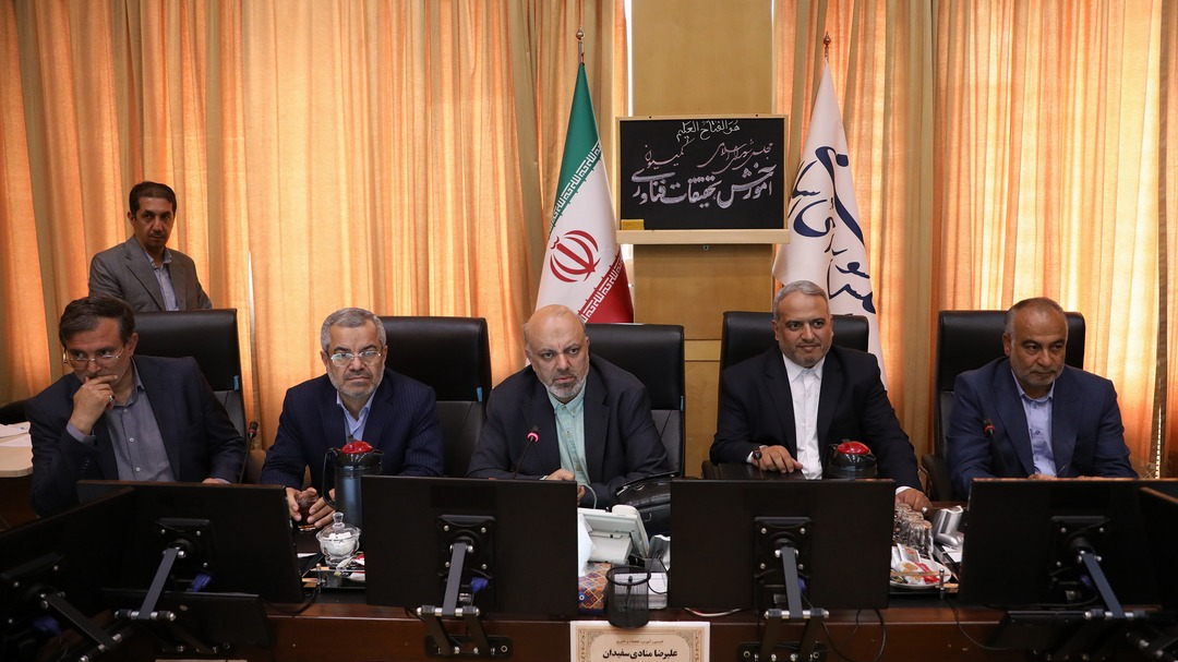 نحوه ریشه کن شدن بی سوادی در طرح ­تقویت نظام آموزش و پرورش بررسی شد