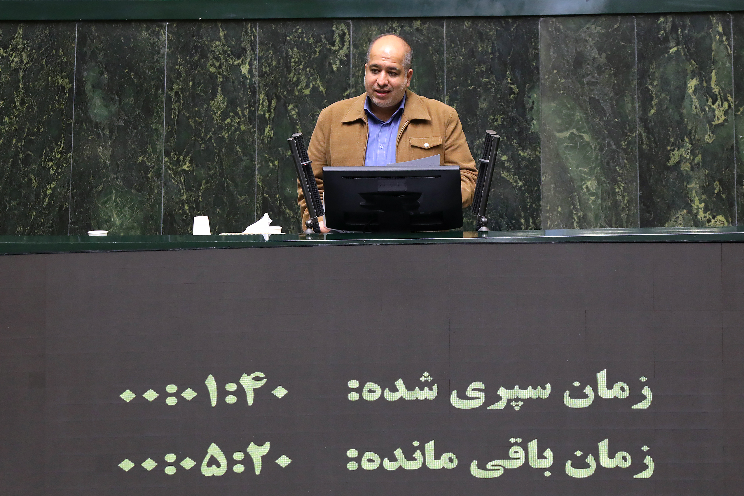استخدام یک‌شبه در پتروشیمی جم باید روشن شود