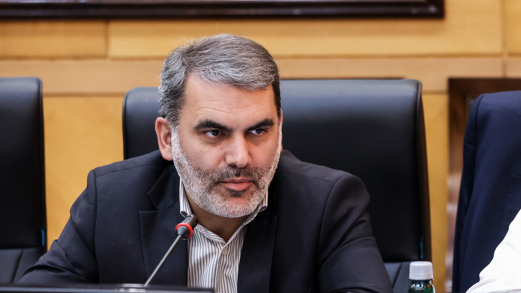 توضیحات زنگنه درباره تصویب دو فوریت اصلاح تبصره یک لایحه بودجه سال ۱۴۰۴ 