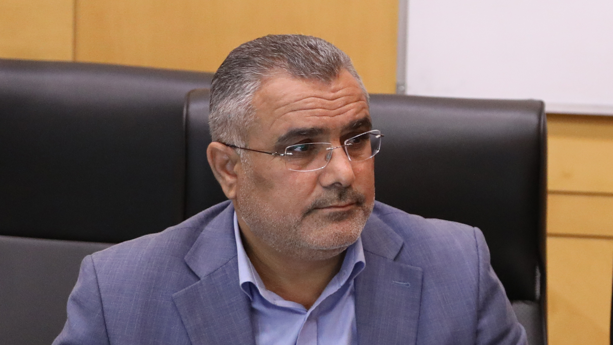 استاندار خوزستان با سفر به شادگان قول تسریع در حل مشکلات محلی را داد