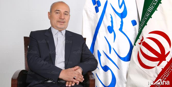 انتقاد از عملکرد دستگاه‌های نظارتی در بحث مقابله با گرانی در بازار /هدف باید برخورد با دلالان باشد
