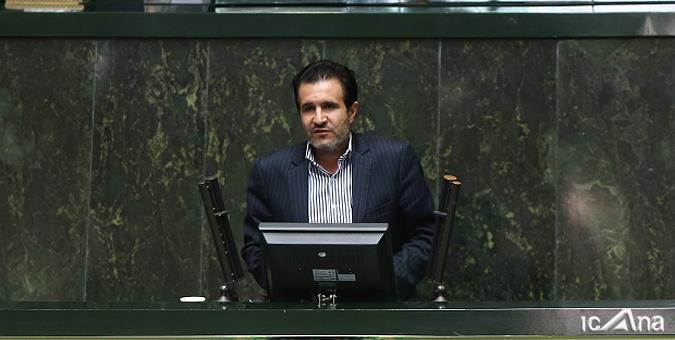 نزدیک شدن حجم نقدینگی کشور به یک تریلیون و پانصد هزار میلیارد تومان/هشدار درخصوص سیل تورمی همراه با رکود در کشور