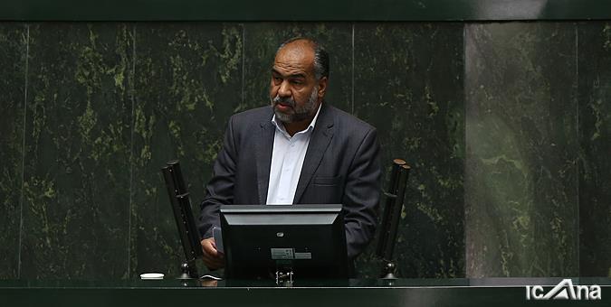 ساخت و سازها در دانشگاه آزاد معطل مانده است/ مرغداری‌ها و گاوداری‌ها در مرز ورشکستگی قرار دارند