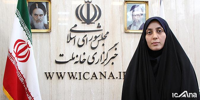 زرآبادی: مسئولان در استفاده از کالای ایرانی باید پیشقدم باشند