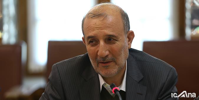 واردات خودرو باید  آزاد شود