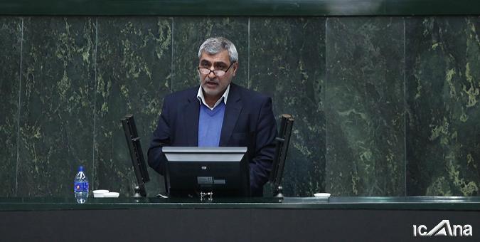 تمامی مسئولان برای حل مسئله بیکاری دست به دست هم دهند/اگر خطری کشور را تهدید کند همه آسیب خواهیم دید