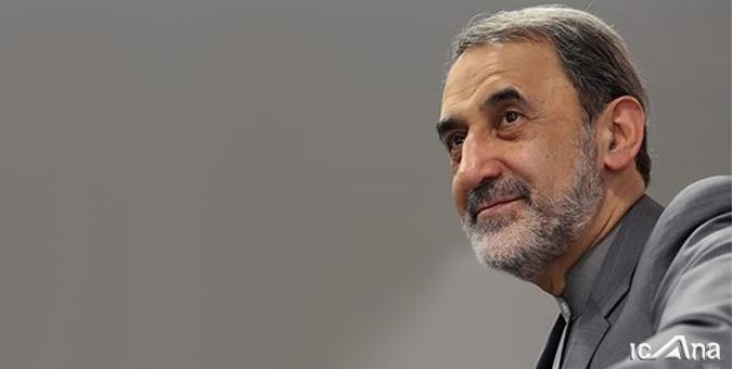 ولایتی پیروزی تیم ملی فوتبال کشورمان را تبریک گفت