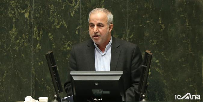 میلیاردها دلار به واسطه تامین کالای اساسی حیف و میل شد