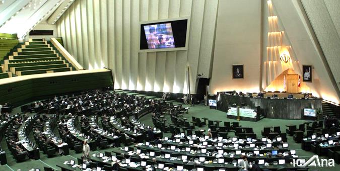 شرایط اقتصادی فعلی ناشی از قوانین فرسوده بانکی کشور است
