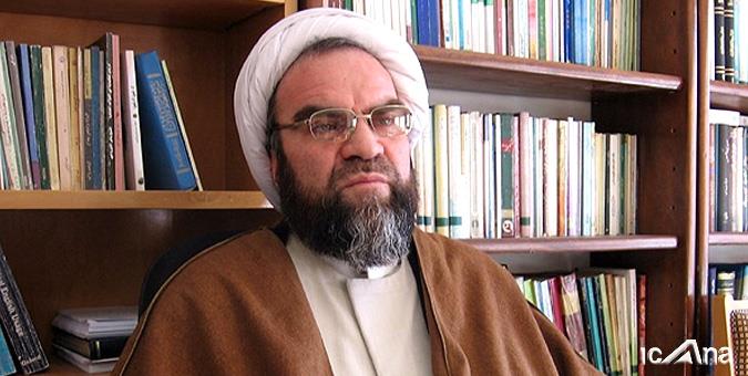 نخبگان و بزرگان سیاسی مراقب باشند