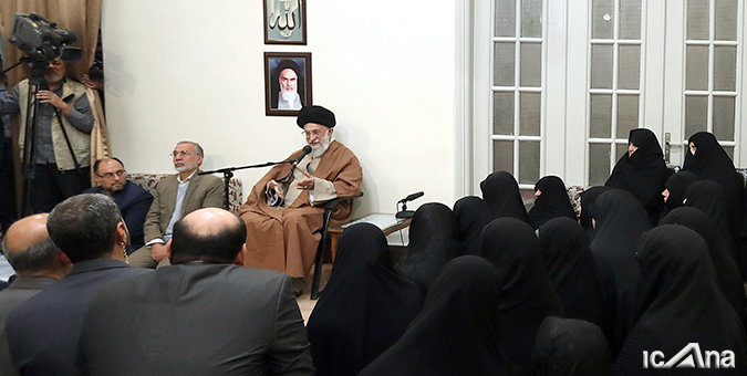 روح شجاعت،فداکاری و ایمان مانع اعمال دشمنیِ دشمنان است/ حرف‌هایی دارم و در وقت آن با مردم عزیزمان سخن خواهم گفت