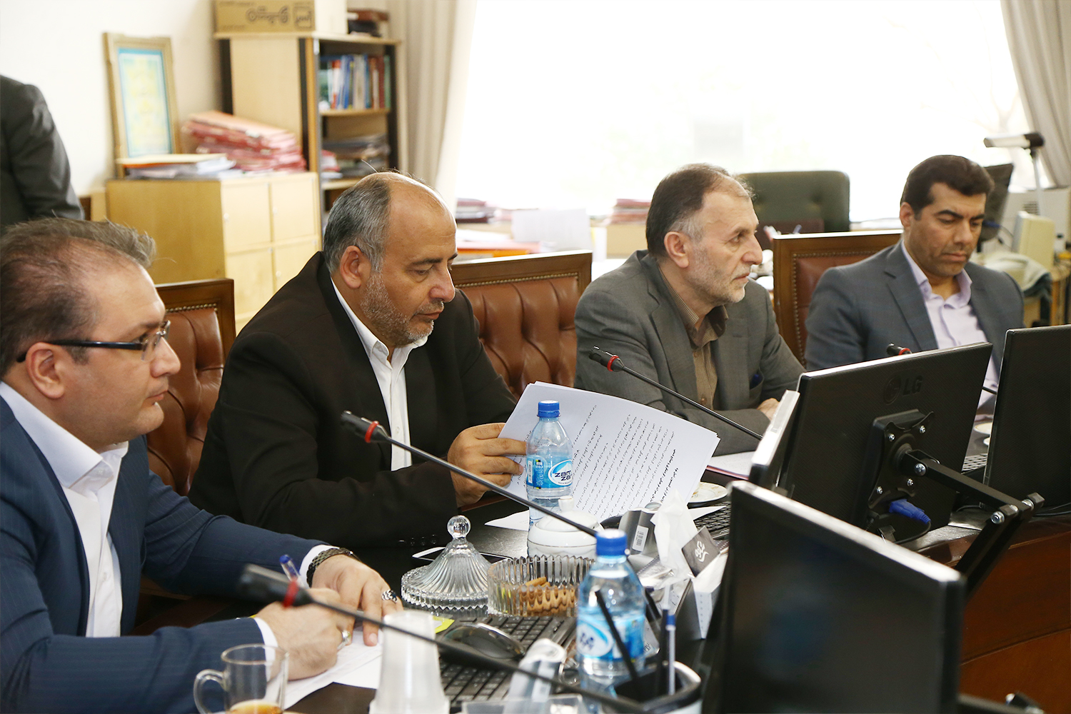 نشست کمیسیون اصل ۹۰ مجلس با حضور رئیس میراث فرهنگی