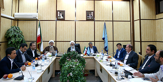 نشست مشترک اعضای هیات تحقیق و تفحص از ستاد مرکزی مبارزه با قاچاق کالا و ارز با دادستان کل کشور/ تفحص باید مستند و بدون رنگ و بوی سیاسی انجام شود