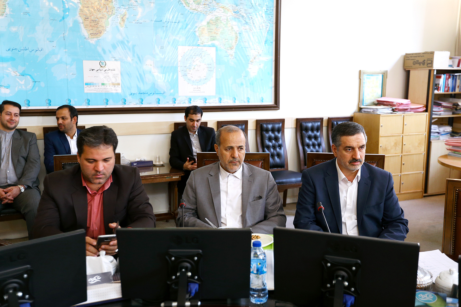 نشست فراکسیون مستقلین ولایی مجلس با حضور وزیر علوم