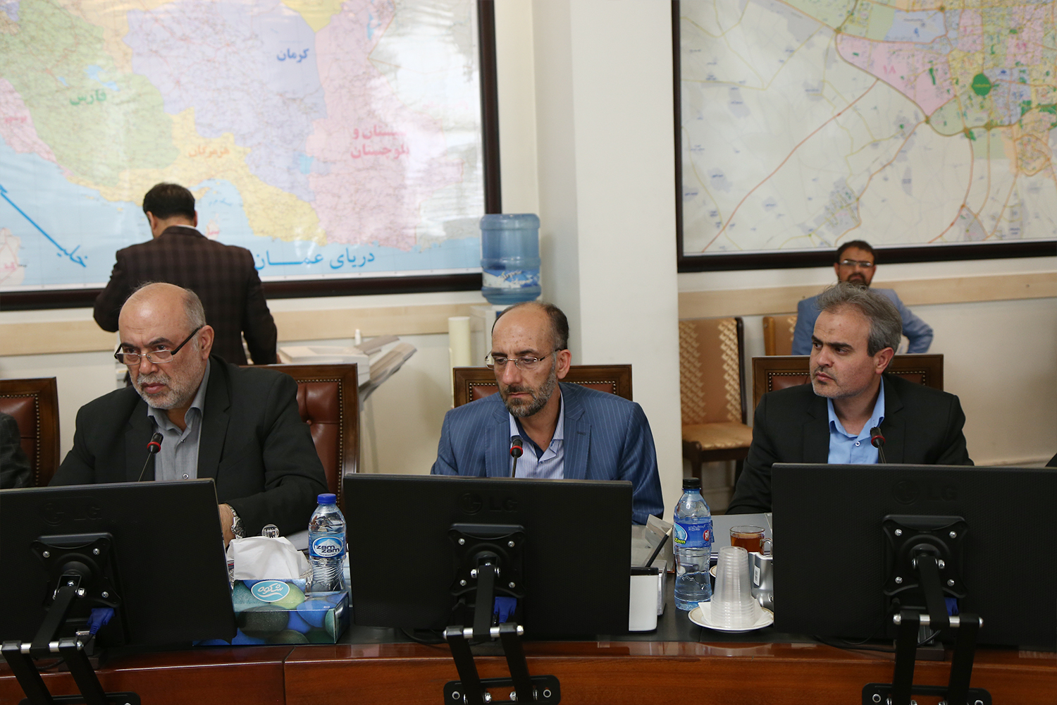 نشست کمیسیون اصل ۹۰ مجلس شورای اسلامی با حضور وزیر راه و شهرسازی