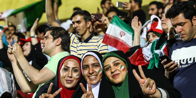 حضور خانواده‌ها در ورزشگاه آزادی مشکلی ایجاد نکرد/ مردم با آرامش از ورزشگاه خارج شدند