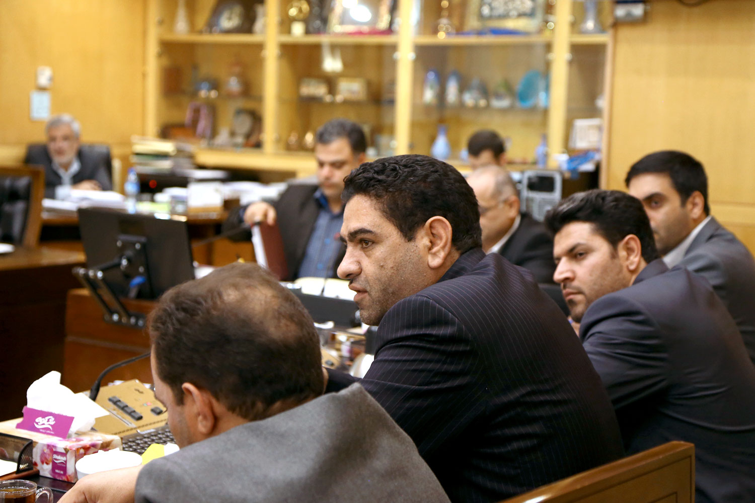 نشست کمیسیون اقتصادی مجلس شورای اسلامی با حضور رئیس کمیته امداد امام خمینی(ره)