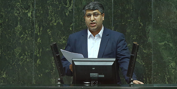 راه‌اندازی مجدد پروازهای فرودگاه اراک امری ضروری است