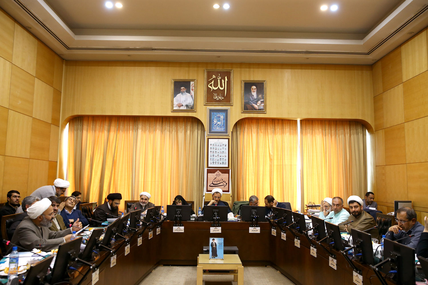 نشست کمیسیون فرهنگی مجلس شورای اسلامی