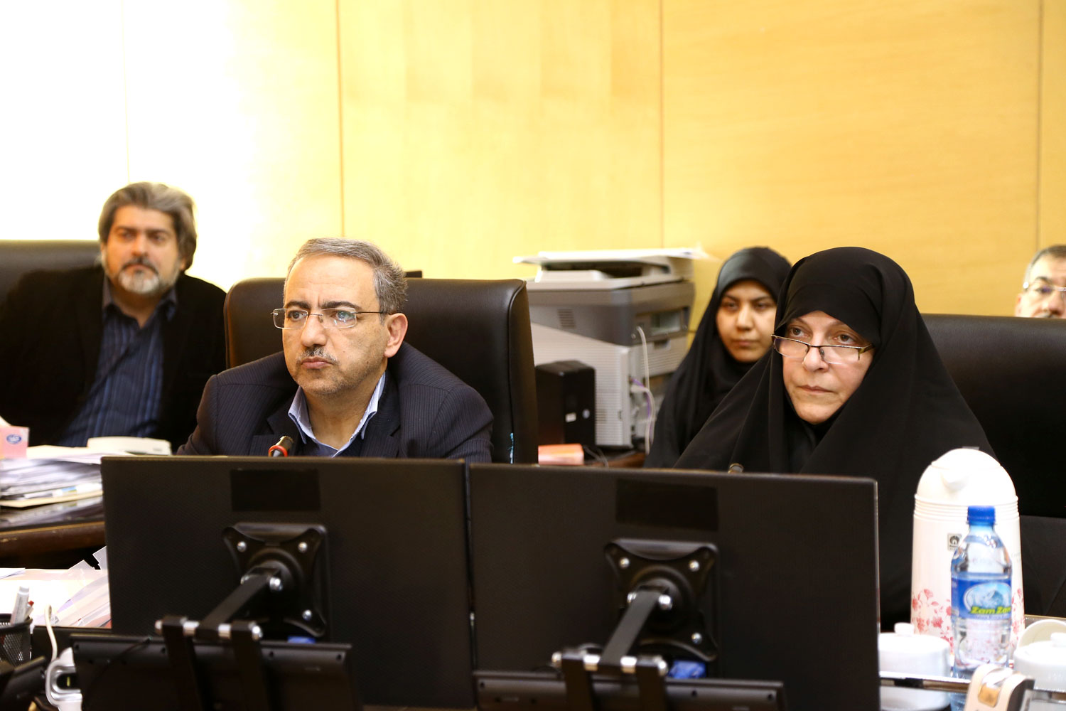 نشست کمیسیون بهداشت و درمان مجلس شورای اسلامی با حضور رئیس کمیته امداد امام خمینی(ره)