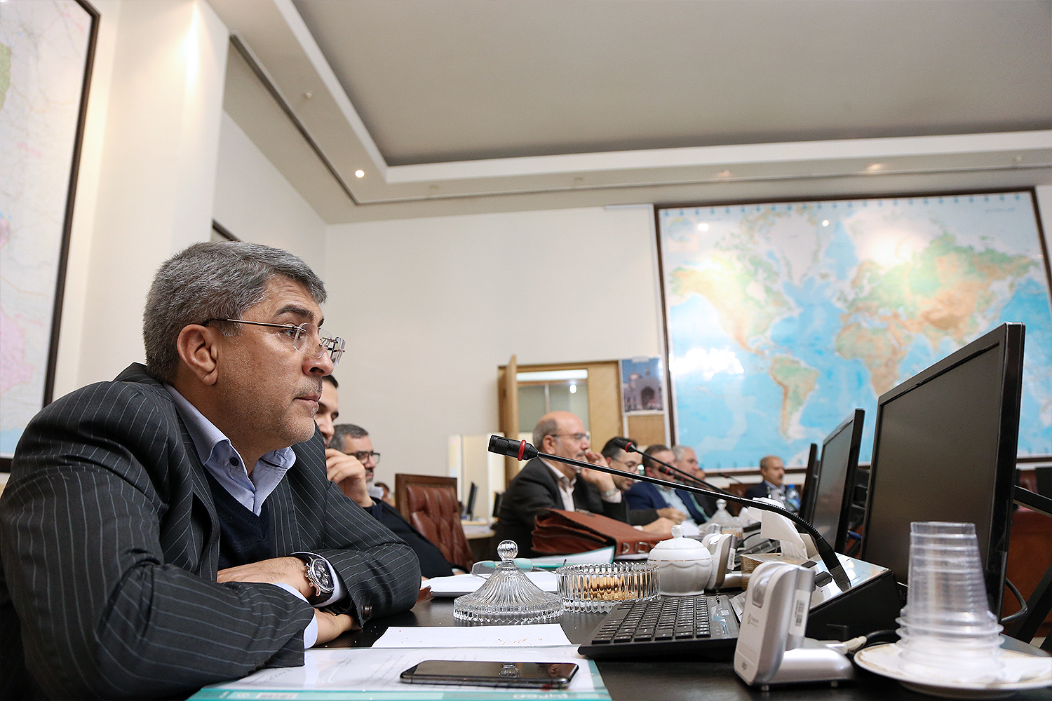 نشست فراکسیون امید مجلس با حضور رئیس شورای شهر و شهردار تهران