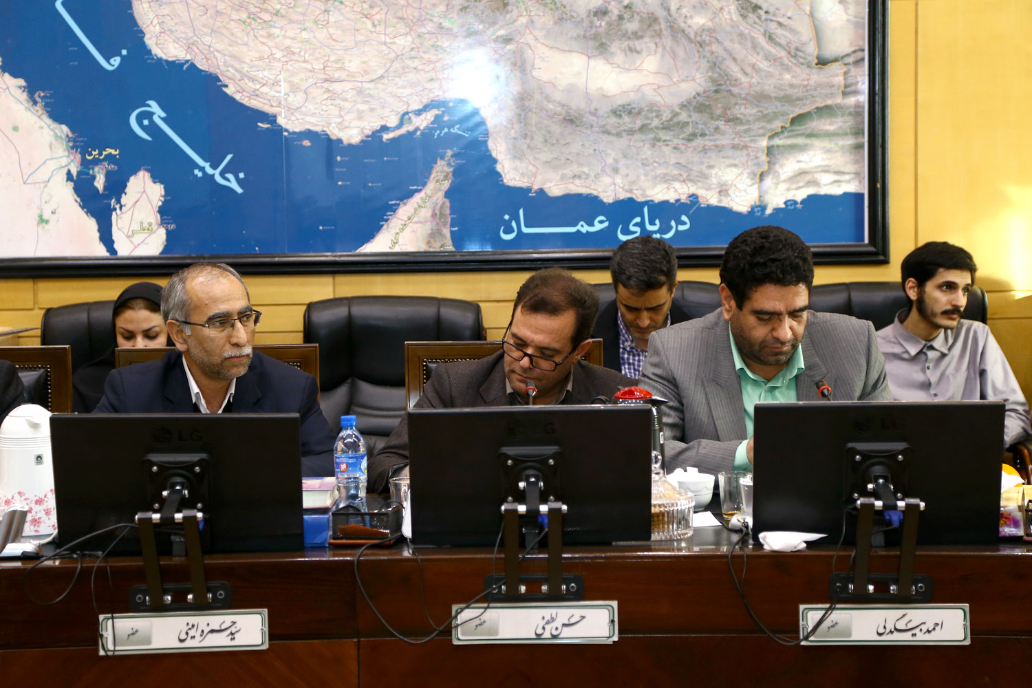 نشست کمیسیون اجتماعی مجلس با حضور رئیس کمیته امداد امام خمینی(ره)