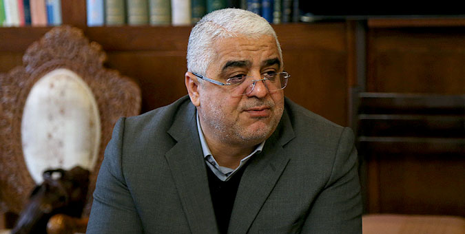 رفتار علیه رئیس مجلس در کرج تفرقه انگیز بود/ راهپیمایی ۲۲ بهمن نیازمند وحدت مسئولان است