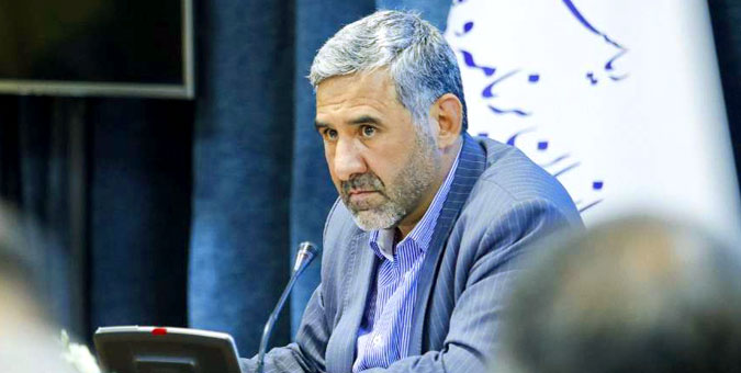 بررسی صلاحیت "حاجی‌میرزایی" و "مونسان" براساس اصلاحات جدید آئین‌نامه انجام نمی‌شود