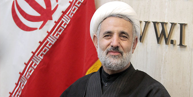 فضای مجازی و تلاش سازمان یافته دشمن در ایجاد فاصله فرهنگی موثر است