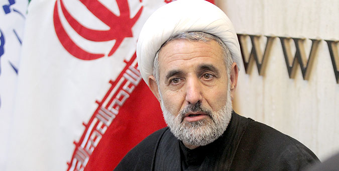 افراد خودفروخته در داخل کشور به دنبال مذاکره با آمریکا هستند