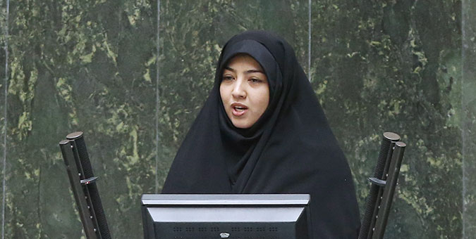 مجلس دهم در آستانه ظالمانه‌ترین تحریم‌ها آغاز به کار کرد