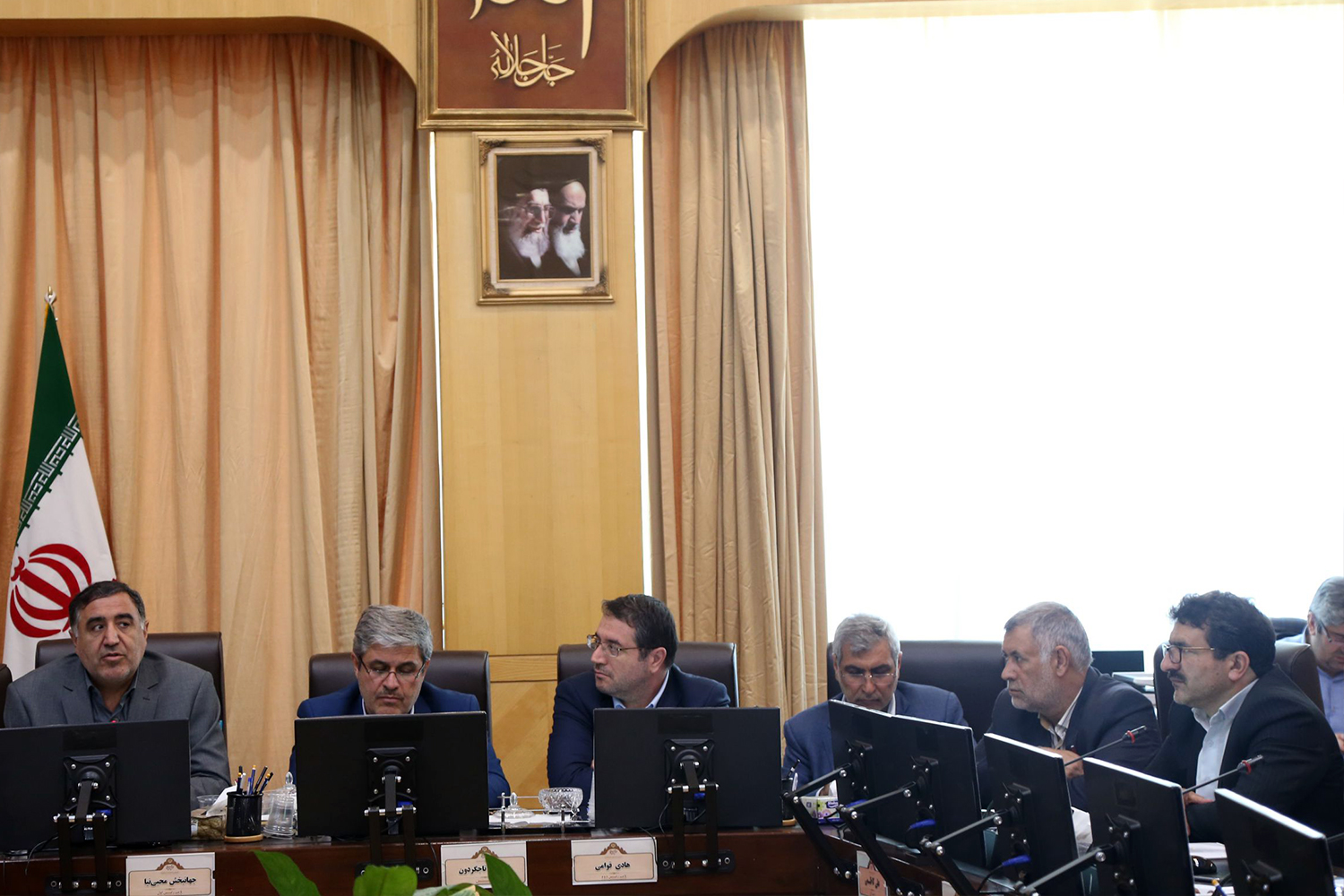 نشست کمیسیون برنامه، بودجه و محاسبات مجلس با حضور وزیر صنعت، معدن و تجارت