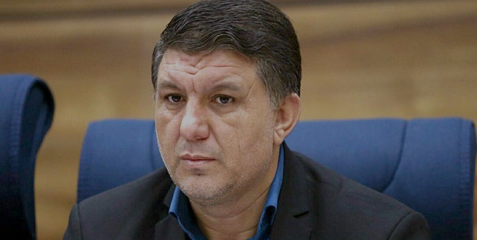 قربانی:دولت با کسری درآمدهای مالیاتی از درآمدهای نفتی برداشت می کند